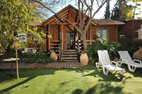 איתן בקתות עץ Eitan Wood Cabins Resort